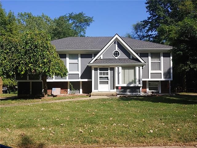 1st image of 2808 SE 1st St