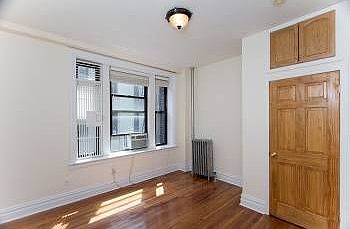 1st image of 324 W 84th St #2