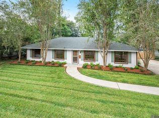 1075 Galloway Dr, Baton Rouge, LA 70806