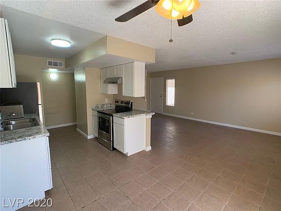 5th image of 5216 Gray Ln #A