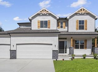 2230 SW Crown Dr, Lees Summit, MO 64082