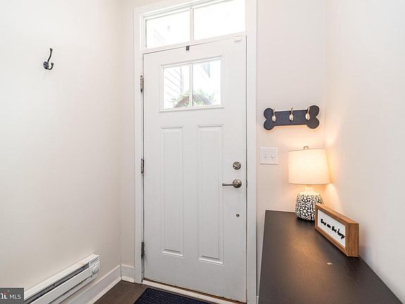 3rd image of 331 Foundry St