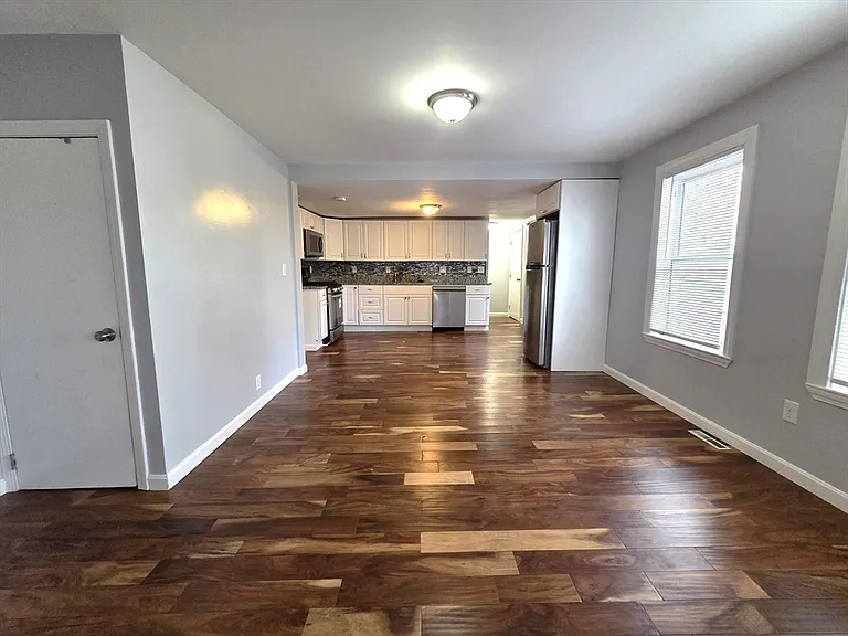 69 Pratt St #1 — Photo 6