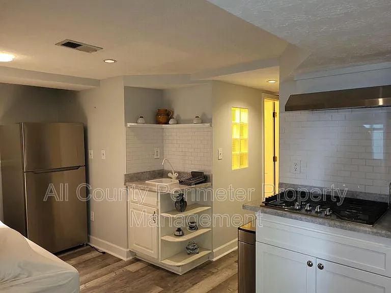 1311 Mile Post Dr — Photo 10