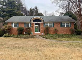 5630 Clinedale Ct, Pfafftown, NC 27040