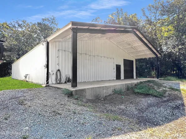 433 Monterey Rd, Richland, MS 39218