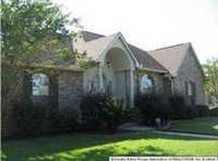 7824 Silverleaf Dr, Baton Rouge, LA 70811