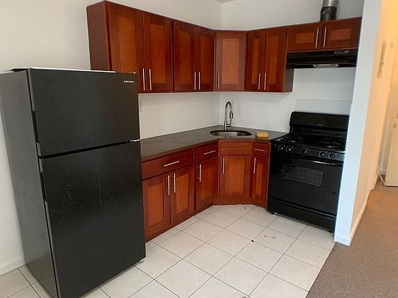 2nd image of 111-17A Roosevelt Ave #3