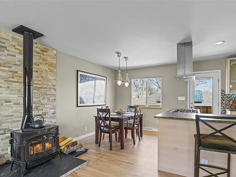 4555 Brookfield Dr — Photo 17