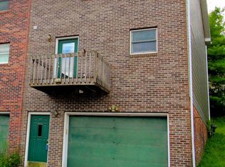 892 Tremont St, Morgantown, WV 26505