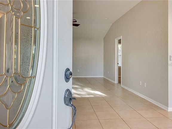 3rd image of 8025 Lesia Cir