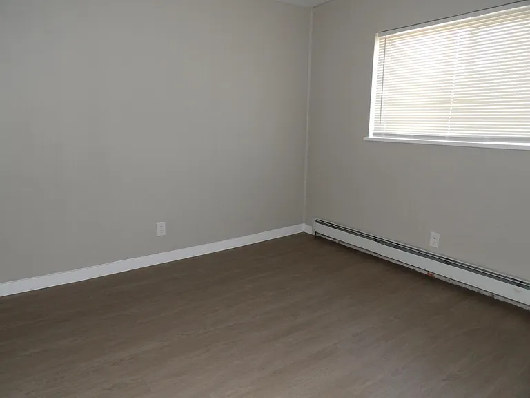 1435 Kingston St #3 — Photo 4