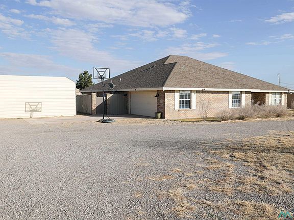 3rd image of 4809 Thunderbird Rd