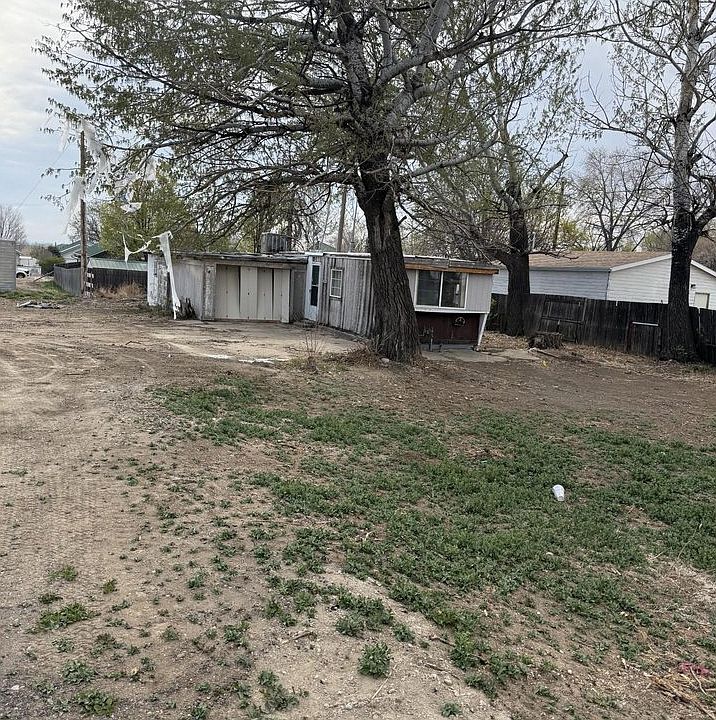 2nd image of 214 3rd St