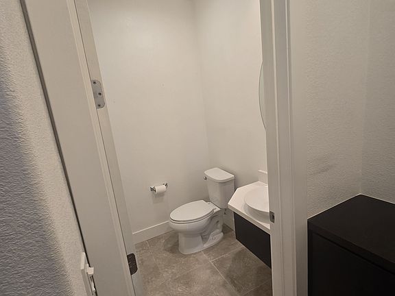 4th image of 1919 Cadence Ln
