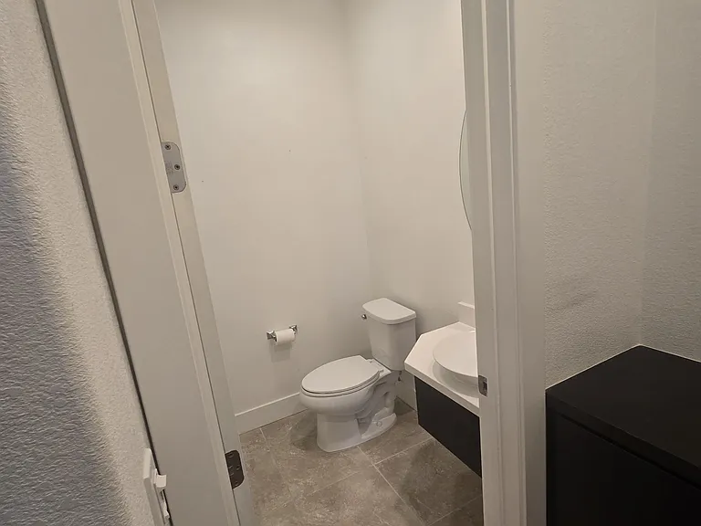 1919 Cadence Ln — Photo 4