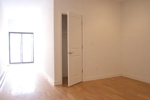 Rented by Bold New York | media 4