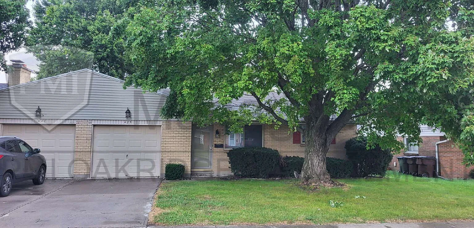 2 bed, 1.0 bath, 1150 sqft, $1,300 — Photo 2