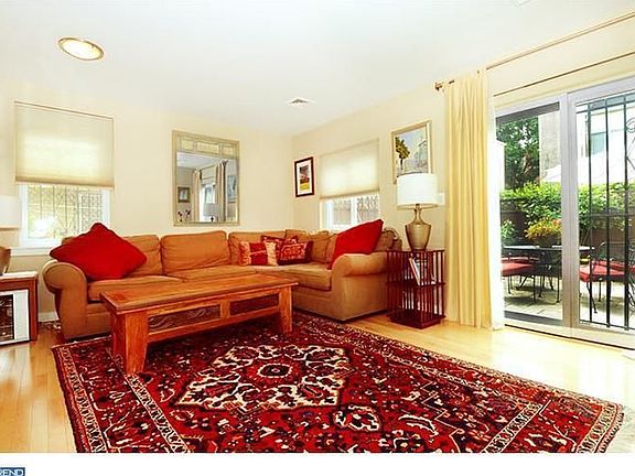 3rd image of 1100 Kater St #B