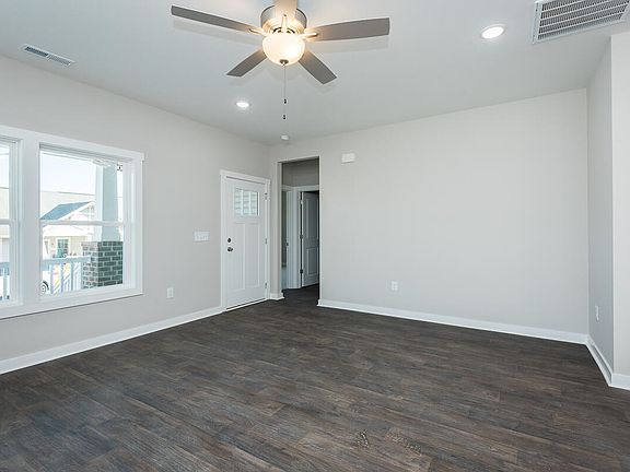 4th image of 555 Pinnix Rd