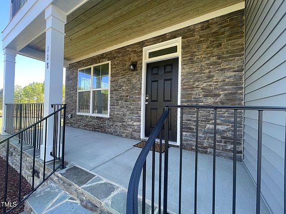 2nd image of 118 Arundel Dr