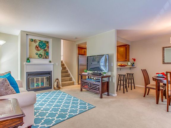 5th image of 980 La Barbera Dr
