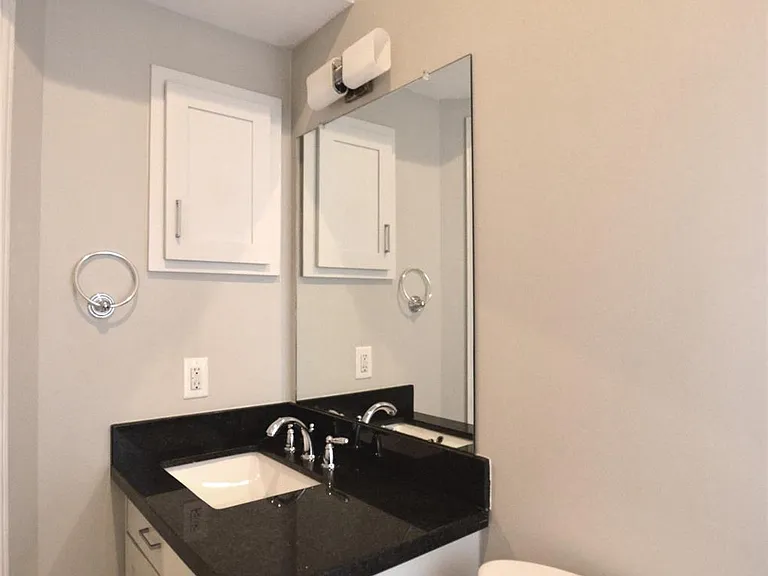 1538 W 23rd St #C — Photo 36