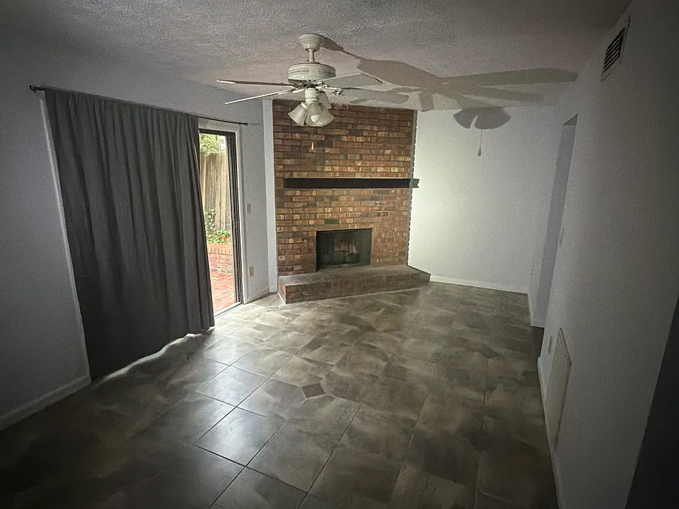 8839 Long Beach Cir