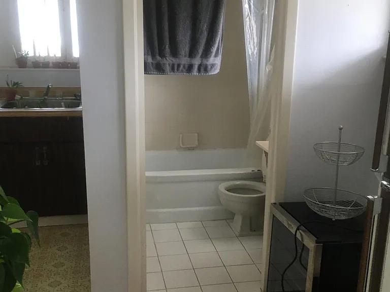 702 Hillcrest St #B — Photo 21