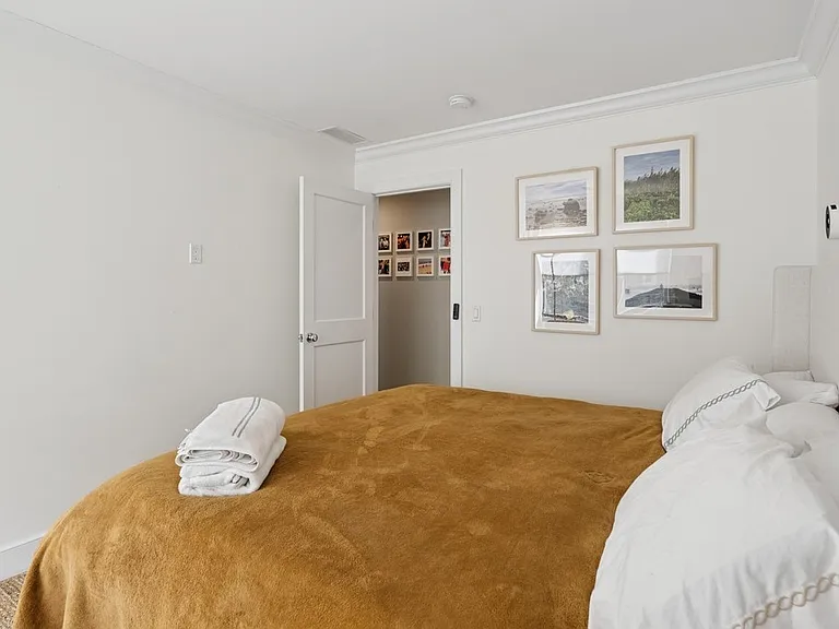 115 Park St — Photo 23