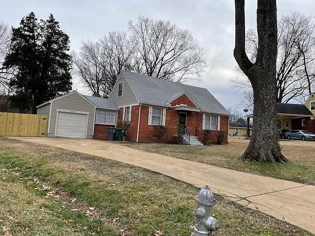 1st image of 1023 S Whitehaven Park Cir