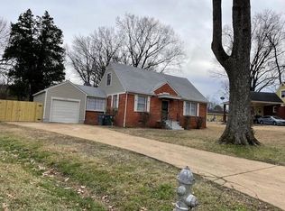 1023 S Whitehaven Park Cir, Memphis, TN 38116