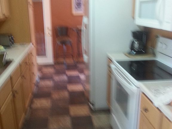 3rd image of 1437 Parkview Ln NE