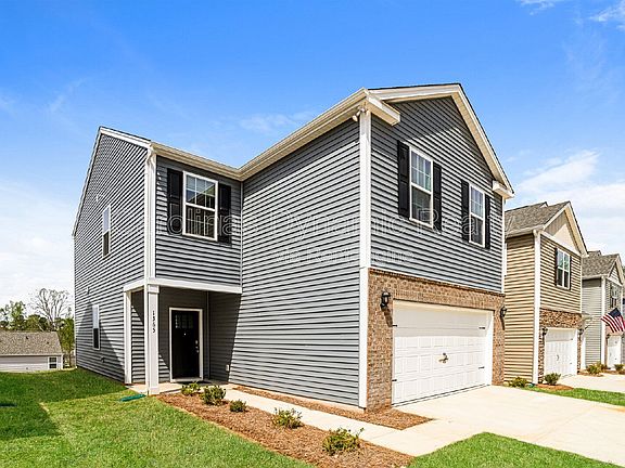 2nd image of 1365 37th Avenue Ln NE