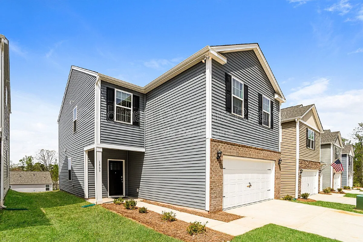 Building Photo - 1365 37th Avenue Ln NE