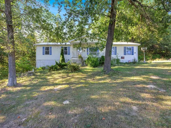 6677 Happy Dr, Cedar Hill, MO 63016