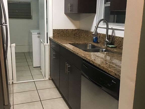 2nd image of 5118 SW 93rd Ave