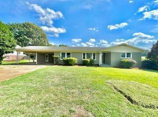 400 W Grove St, Muscle Shoals, AL 35661