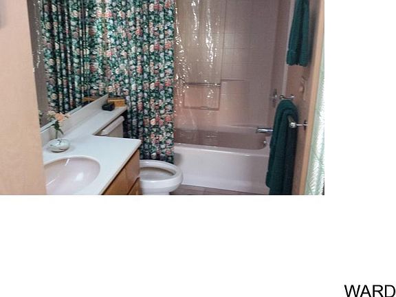 2nd image of 2121 Magnolia Dr