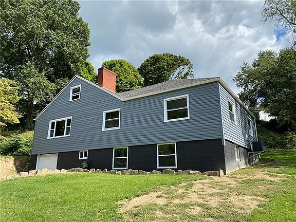2nd image of 1007 Evergreen Ave