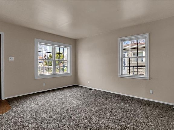 3rd image of 4109 Hoyt Ave