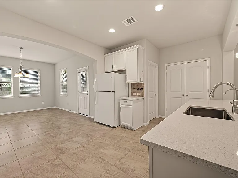 20427 Alpine Meadow Pl — Photo 14