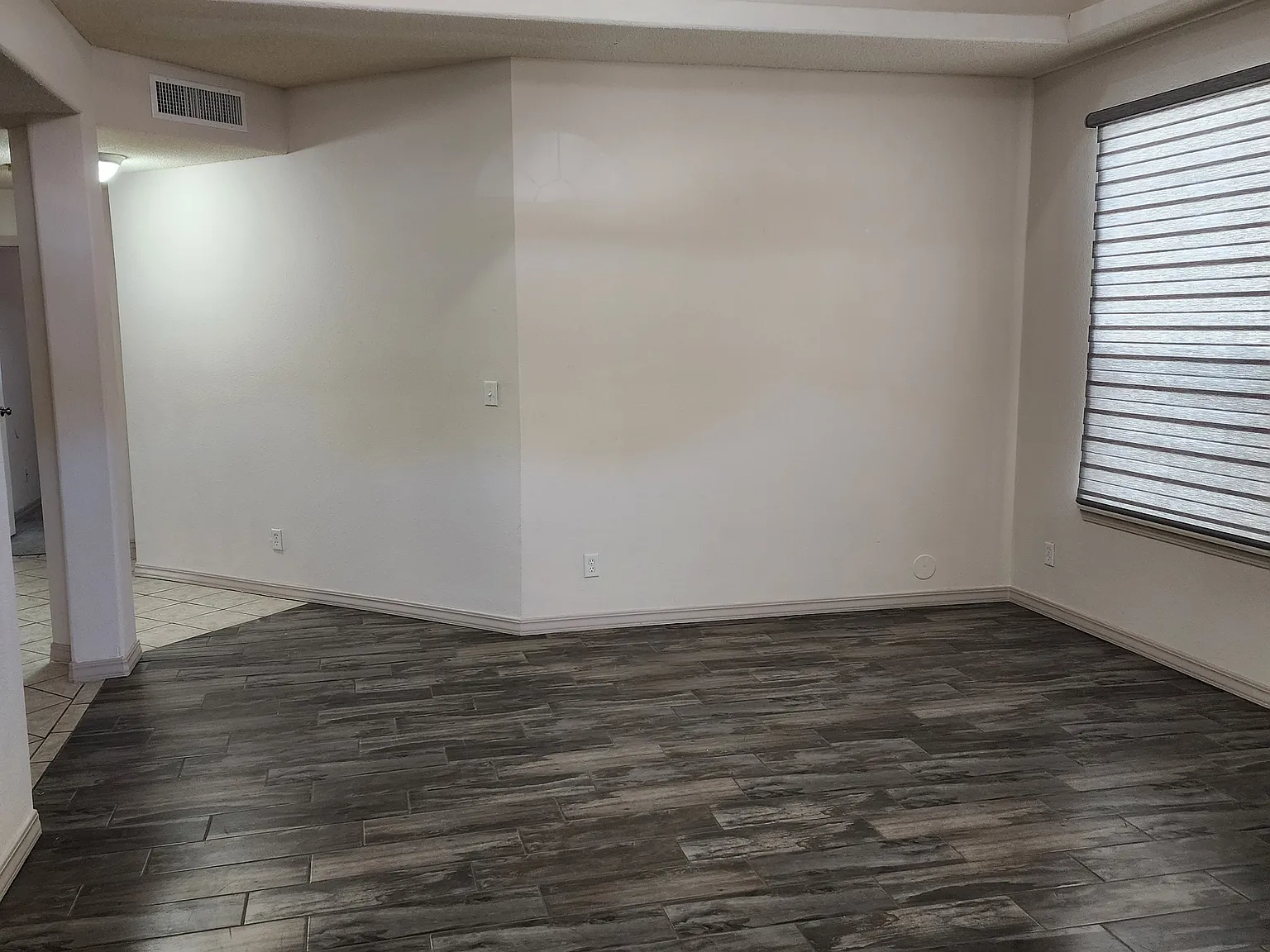 4 bed, 2.5 bath, 2589 sqft, $2,500 — Photo 3