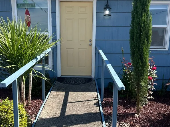 #14160 683-685 N First Ave, 683-685 N 1st Ave, Stayton, OR 97383