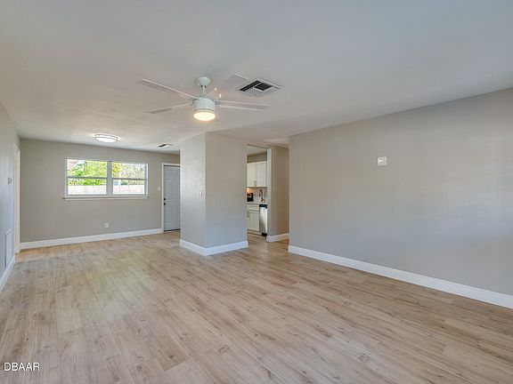 3rd image of 1304 Genmar St