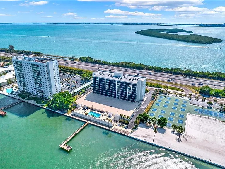 7100 Sunshine Skyway Ln S #604 — Photo 1