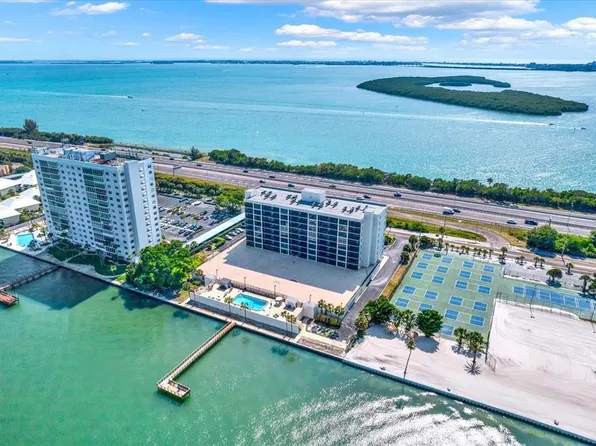 7100 Sunshine Skyway Ln S APT 604, Saint Petersburg, FL 33711