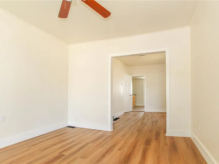 214 Clearfield St — Photo 4