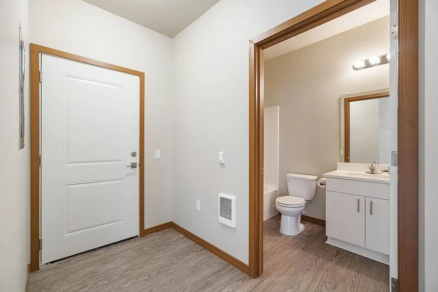 Northwest Terrace Apartments — Photo 3