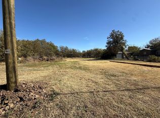 316 N 2nd St, Jacksboro, TX 76458